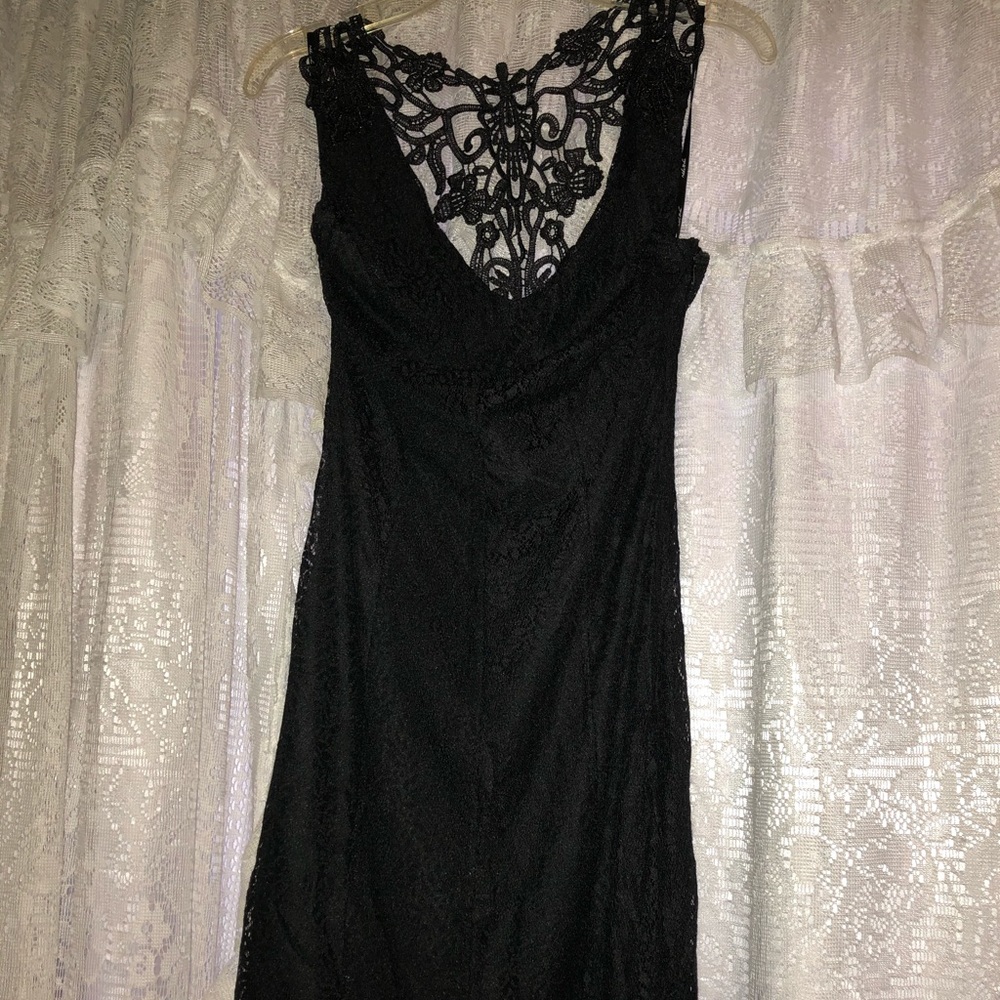 Dress - Picture 2 of 6